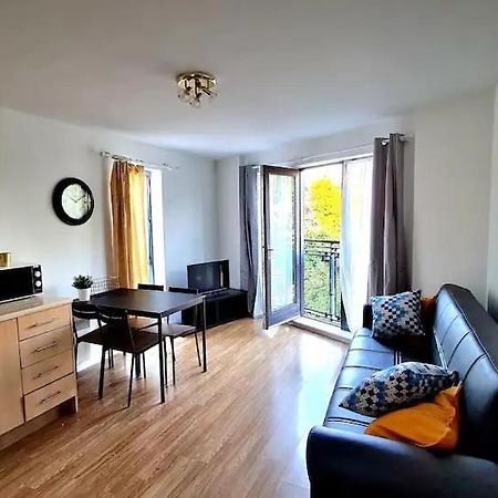 Lovely 5 Sleeper Flat - Upper Clapton Londres Exterior foto